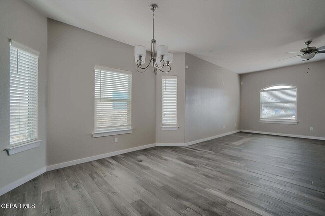 Building Photo - 2157 Blue Vly
