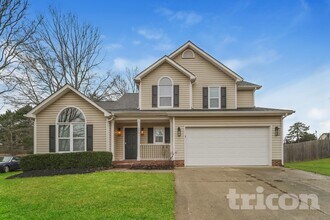 Building Photo - 2501 Haybrook Ln