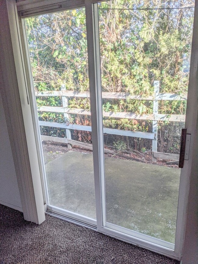 Building Photo - 210-220 N 2nd St