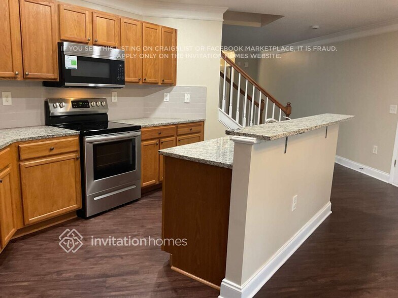 Building Photo - 303 Waterlemon Way