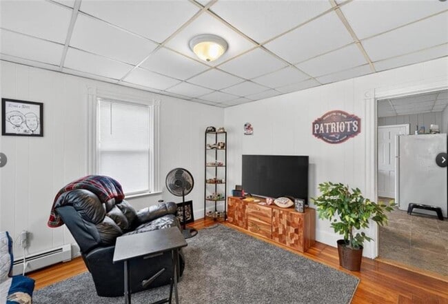 Building Photo - 291 Pontiac Ave