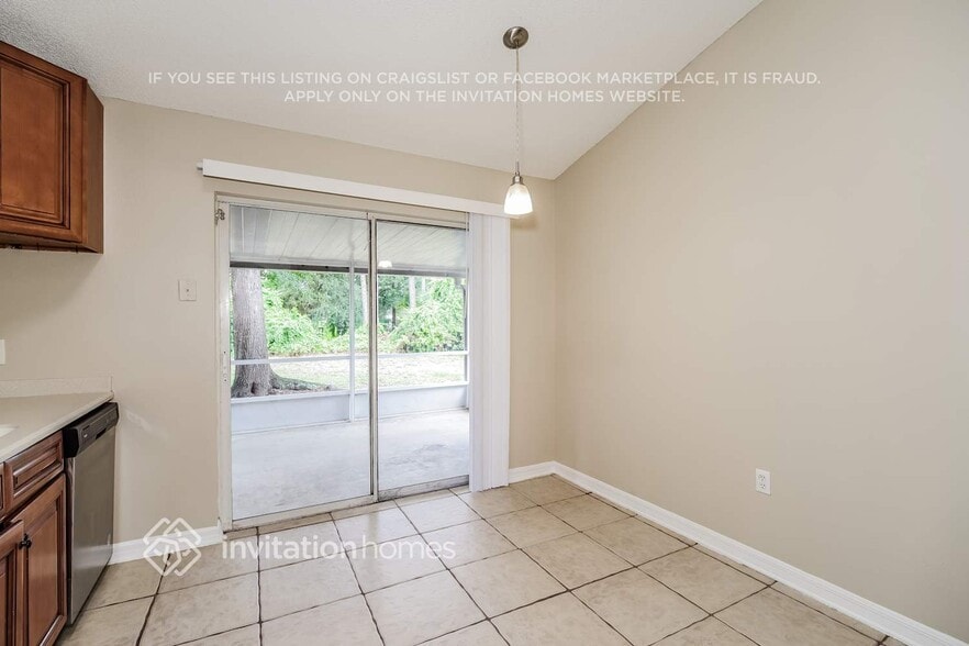 Building Photo - 6410 Golfview Ave