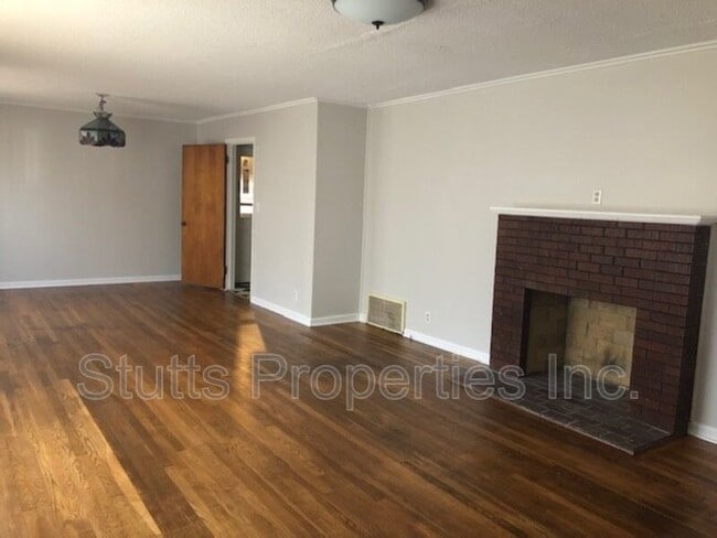 Building Photo - 255 Wilson Ave