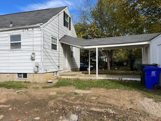 Building Photo - 738 S Weyant Ave