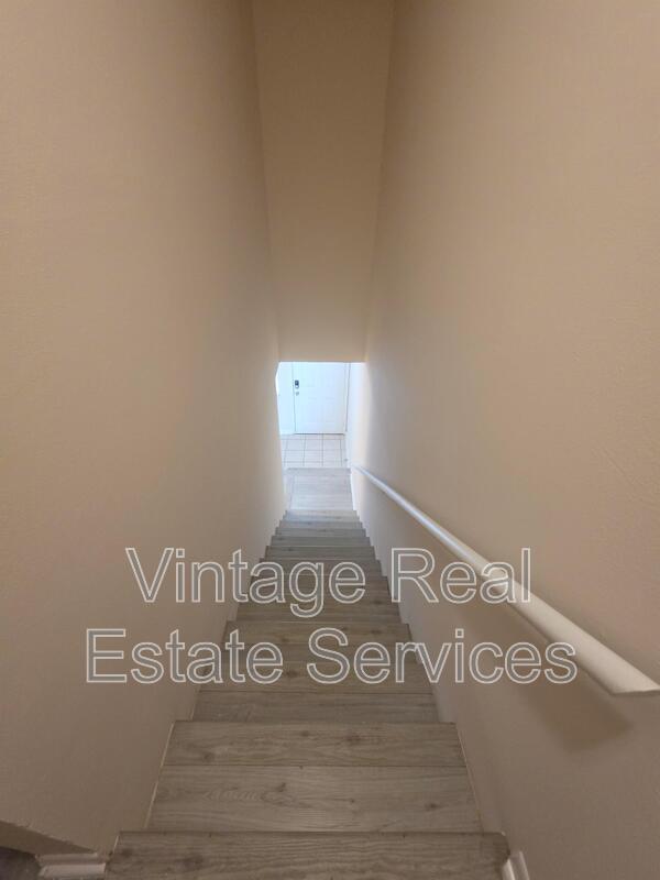 Building Photo - 5194 Sunridge Palms Dr
