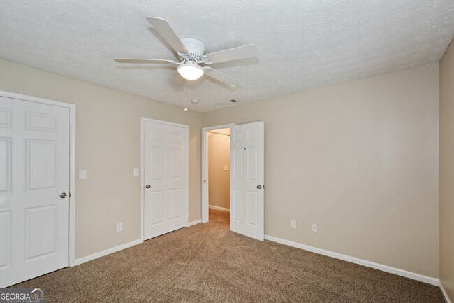 Building Photo - 2624 Country Trace SE