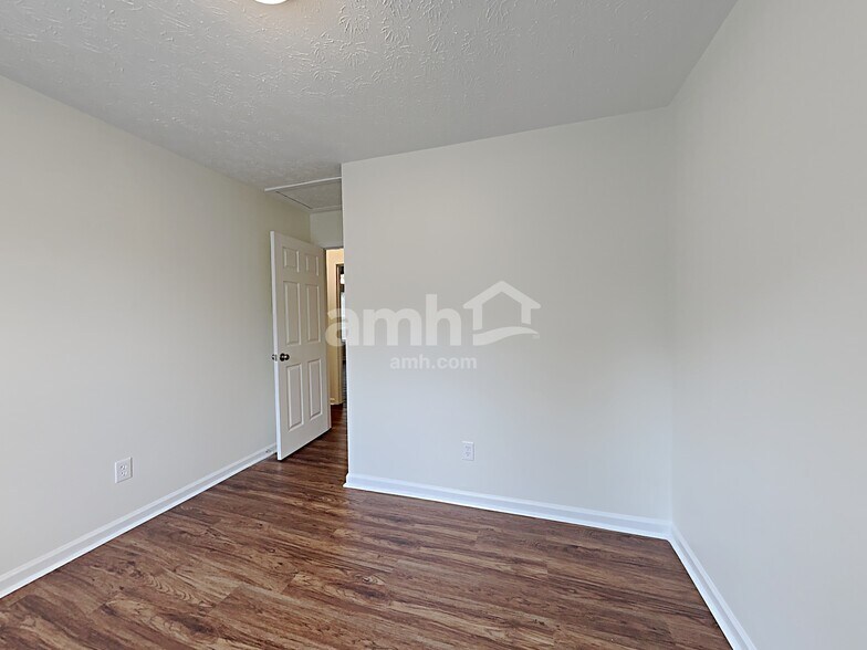 Building Photo - 3342 Mooring Dr