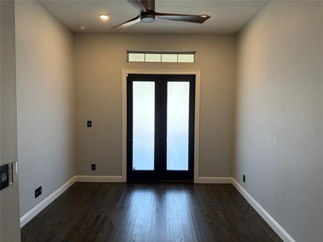 Building Photo - 1147 Spencer St S