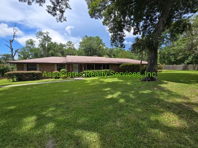 Primary Photo - Huge home on acreage with Greenhouse and P...