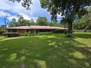 Building Photo - Huge home on acreage with Greenhouse and P...