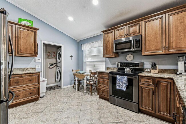 Building Photo - 3843 Bellewater Blvd