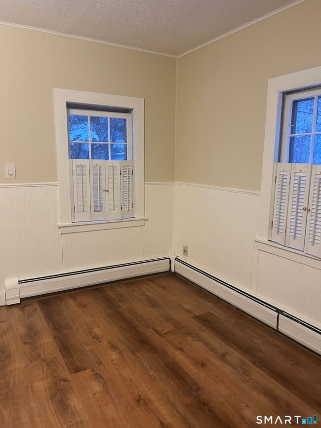 Building Photo - 673 Lovely St