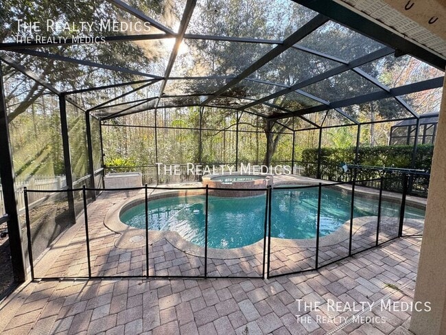 Building Photo - 2938 Daybreak Dr