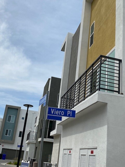 Balcony 1 - 27457 Viero Pl