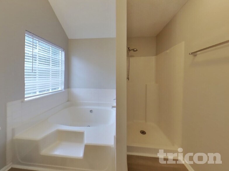 Building Photo - 6438 Rebecca Way