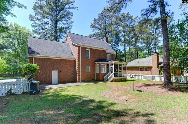 Building Photo - 1100 Woodtree Ct