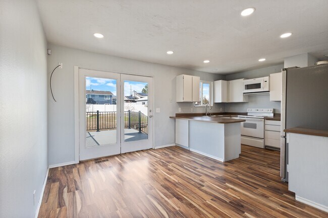 Building Photo - 5436 S 5930 W