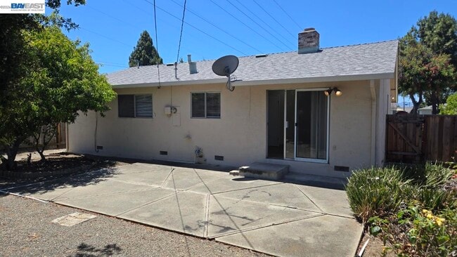 Building Photo - 40622 Blacow Rd