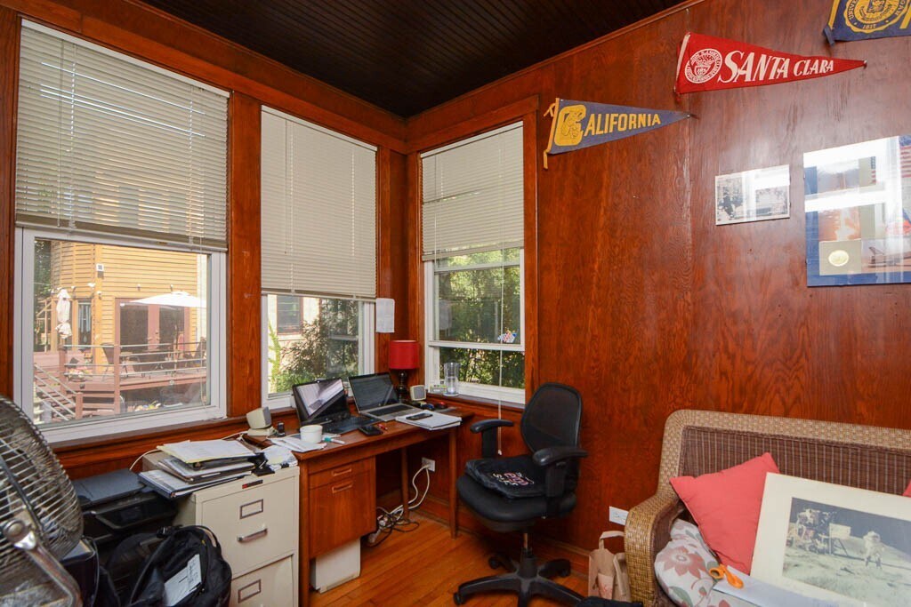 Building Photo - 1244 W Rosedale Ave