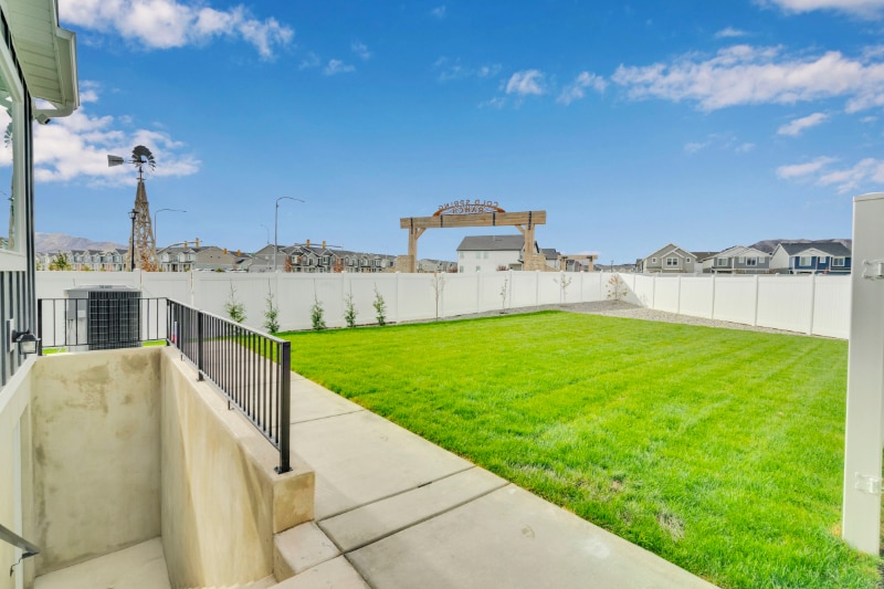 Building Photo - 3615 W 750 N