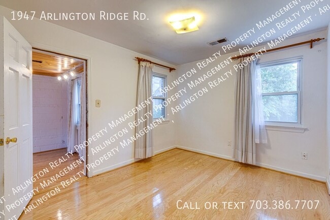 Building Photo - 1947 S Arlington Ridge Rd