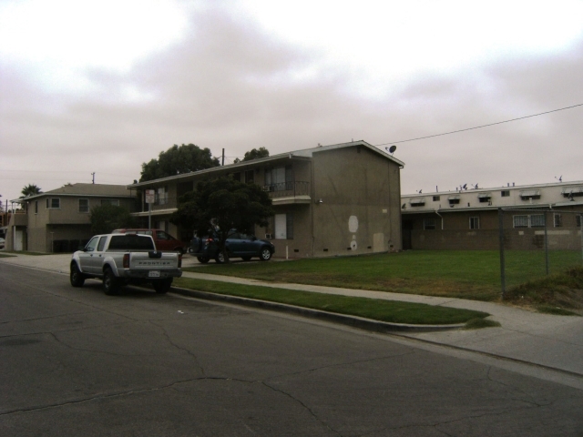 Building Photo - 3291 E Artesia Blvd