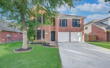 Building Photo - 2005 Village Park Dr