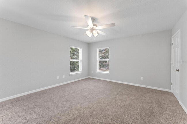 Building Photo - 9461 N Sandree Dr