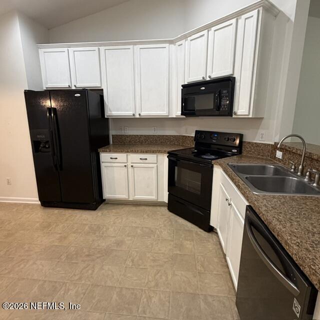 Building Photo - 12045 Sands Pointe Ct