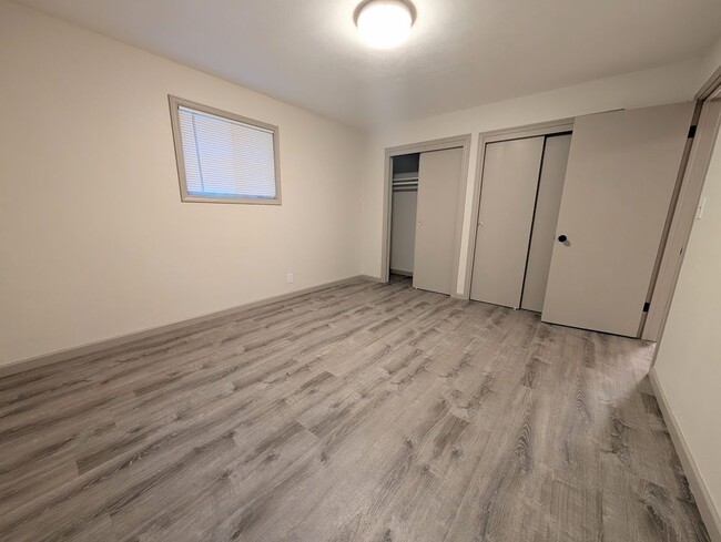 Building Photo - Fantastic 3 Bedroom Clarkston House with Fenced Backyard