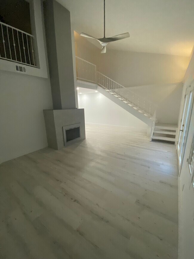 Building Photo - 9653 S 44th St