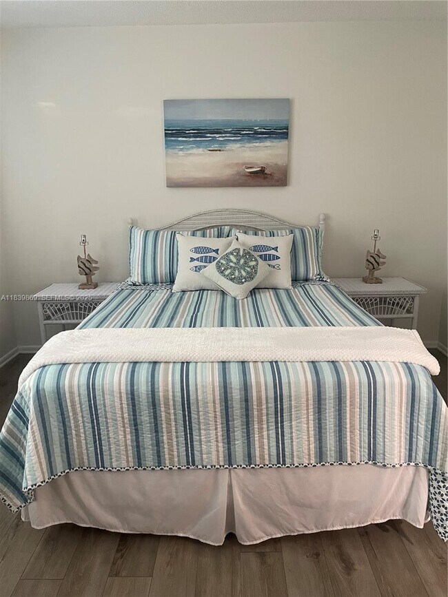 Building Photo - 1115 Hernando St