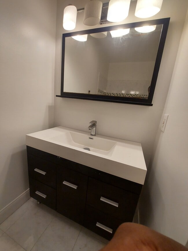 Building Photo - 5280 W Boniwood Turn