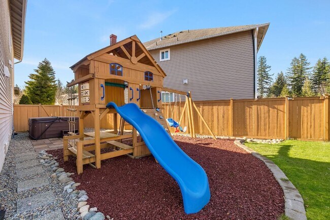Building Photo - 4Bd/2.5Ba Snoqualmie House