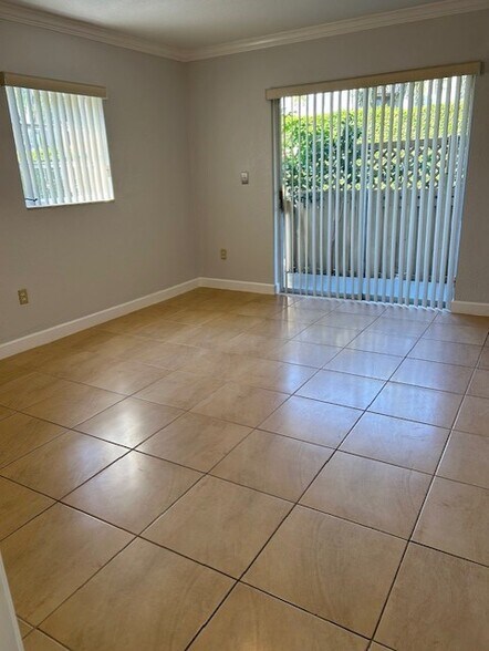 Building Photo - 8500 SW 109th Ave