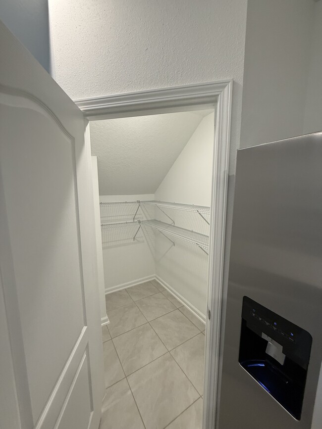 Building Photo - 28 Blue Hvn Rd