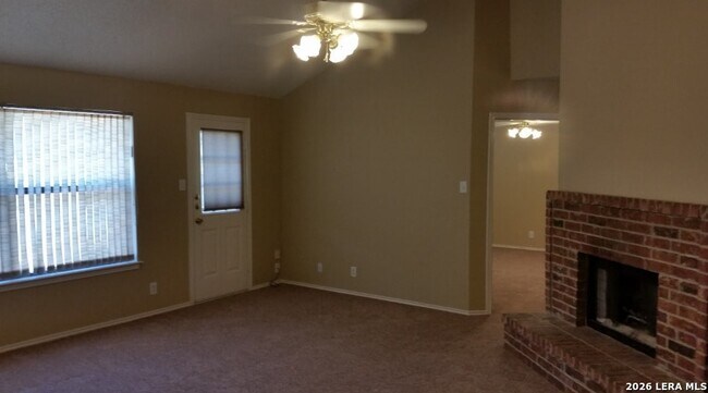 Building Photo - 1503 Kingsbridge