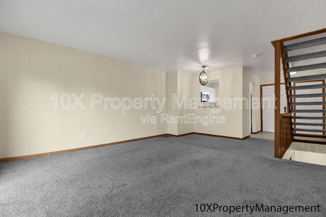 Building Photo - 171 Glenkirk Dr