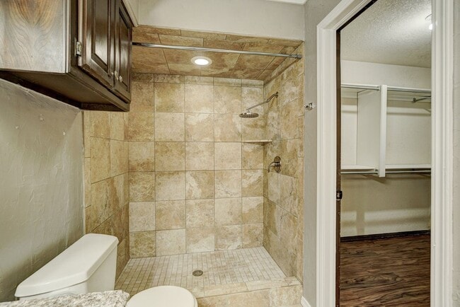 Building Photo - Updated 3-bedroom, 2-bath home in SE Edmond