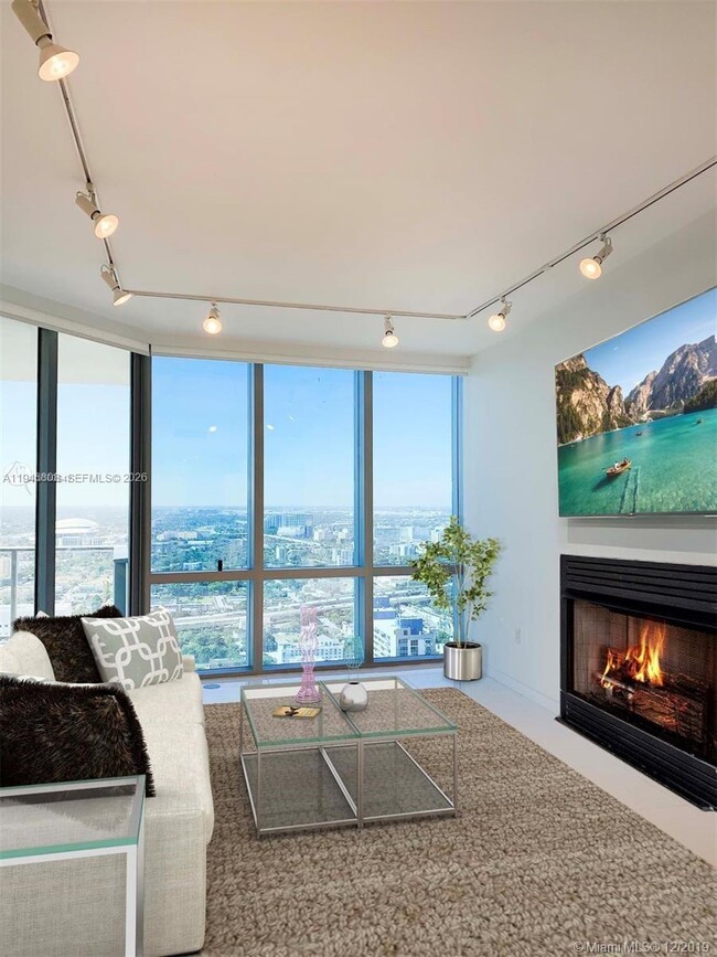 Building Photo - 851 NE 1st Ave