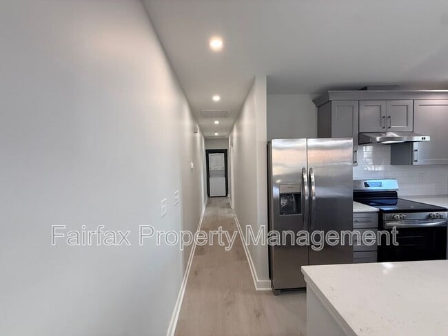 Building Photo - 703 N Guthrie Ave