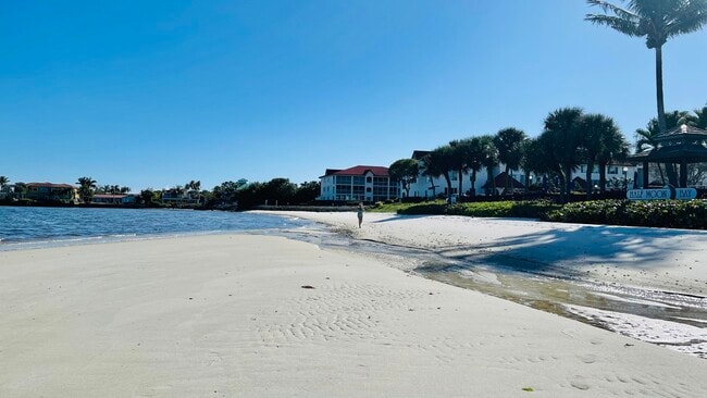 Building Photo - 107 Half Moon Cir