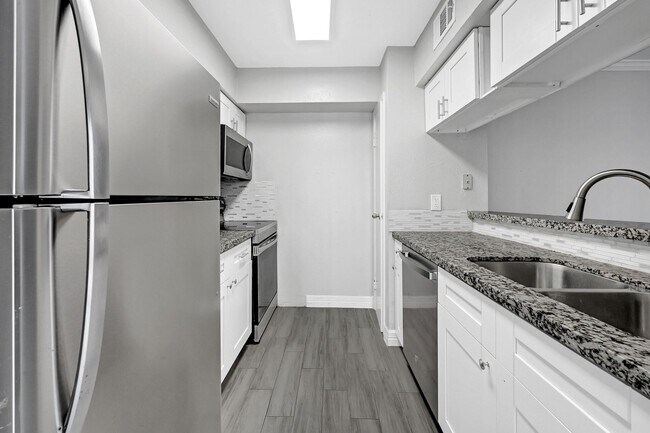 Building Photo - 18519 Egret Bay Blvd