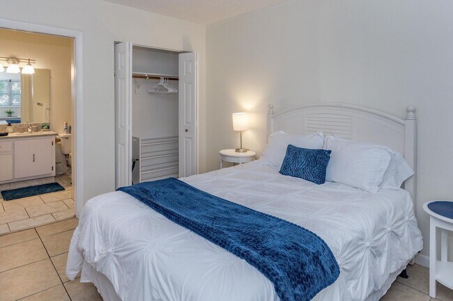 Building Photo - 308 Southwind Ct
