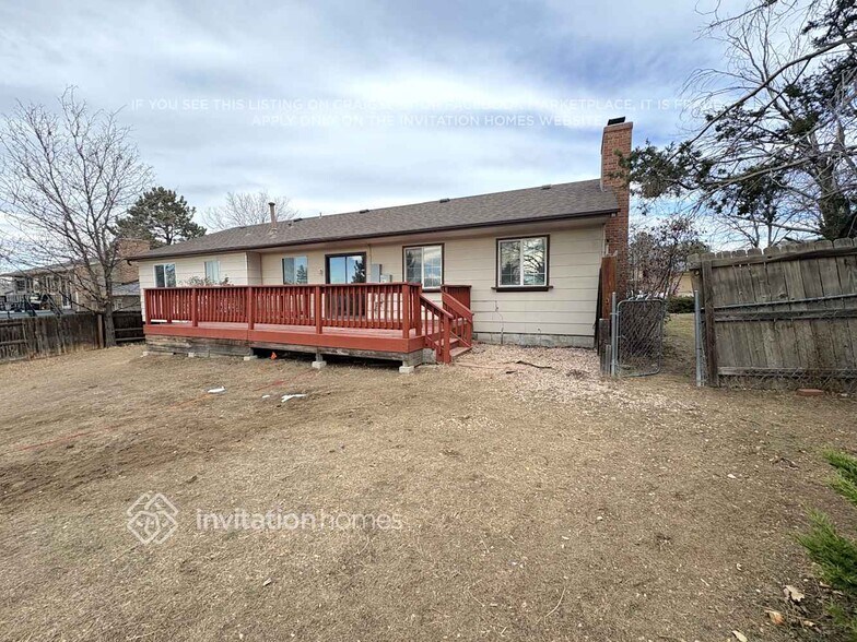 Building Photo - 1425 S Olathe Way