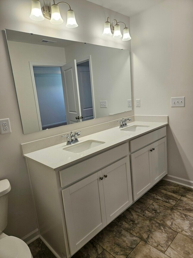 Building Photo - 3164 Lilac Grove Dr