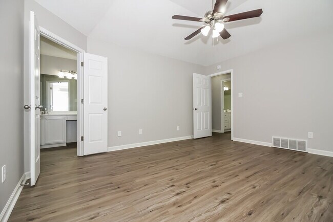 Building Photo - 1506 Appling Wood Cove S