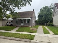 Building Photo - 3 Bedroom, 1 Bath Home Move-In Ready! Sec....