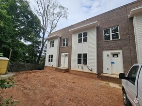 Building Photo - 3801 Lands End Ct