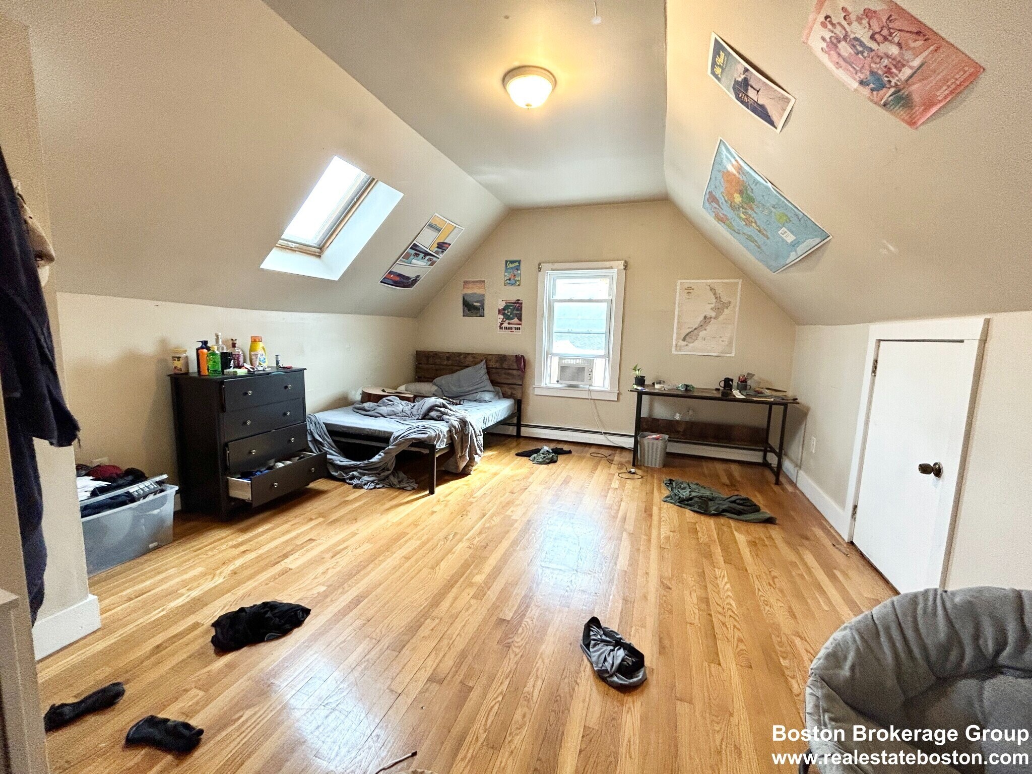 Building Photo - 72 Calumet St